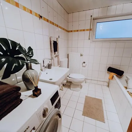 Grosse 3 Wallersheim Mit Pkw Stellplatz Coblença